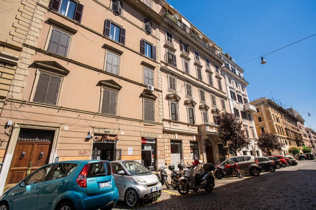 3 Bedrooms Vatican Rome City Center Apt — Photos 2